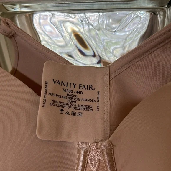 NWT Vanity Fair beauty back 44 Dsmoothing underwire bra - Picture 3 of 6